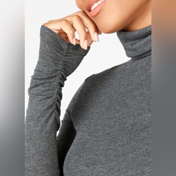 Fabletics Gray Jess Long-Sleeve Ribbed Turtleneck Top Size 2X - Picture 2 of 5